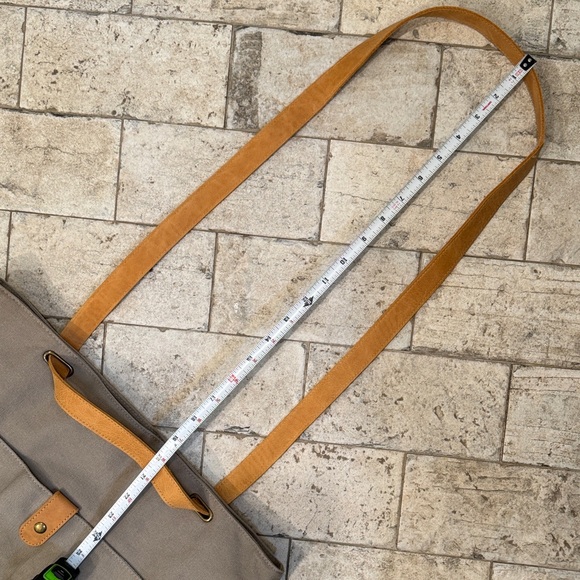 Hearth and Hand w/Magnolia, Grayish khaki Tote Bag Tan vegan slide Straps - Picture 15 of 16